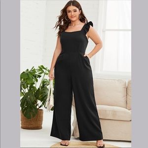 0XL SHEIN Plus Black Ruffled Strap Jumpsuit with pockets